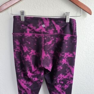 Lululemon Leggings Womens Size 4 Purple Pink Tie Dye Wunder Under Luon
